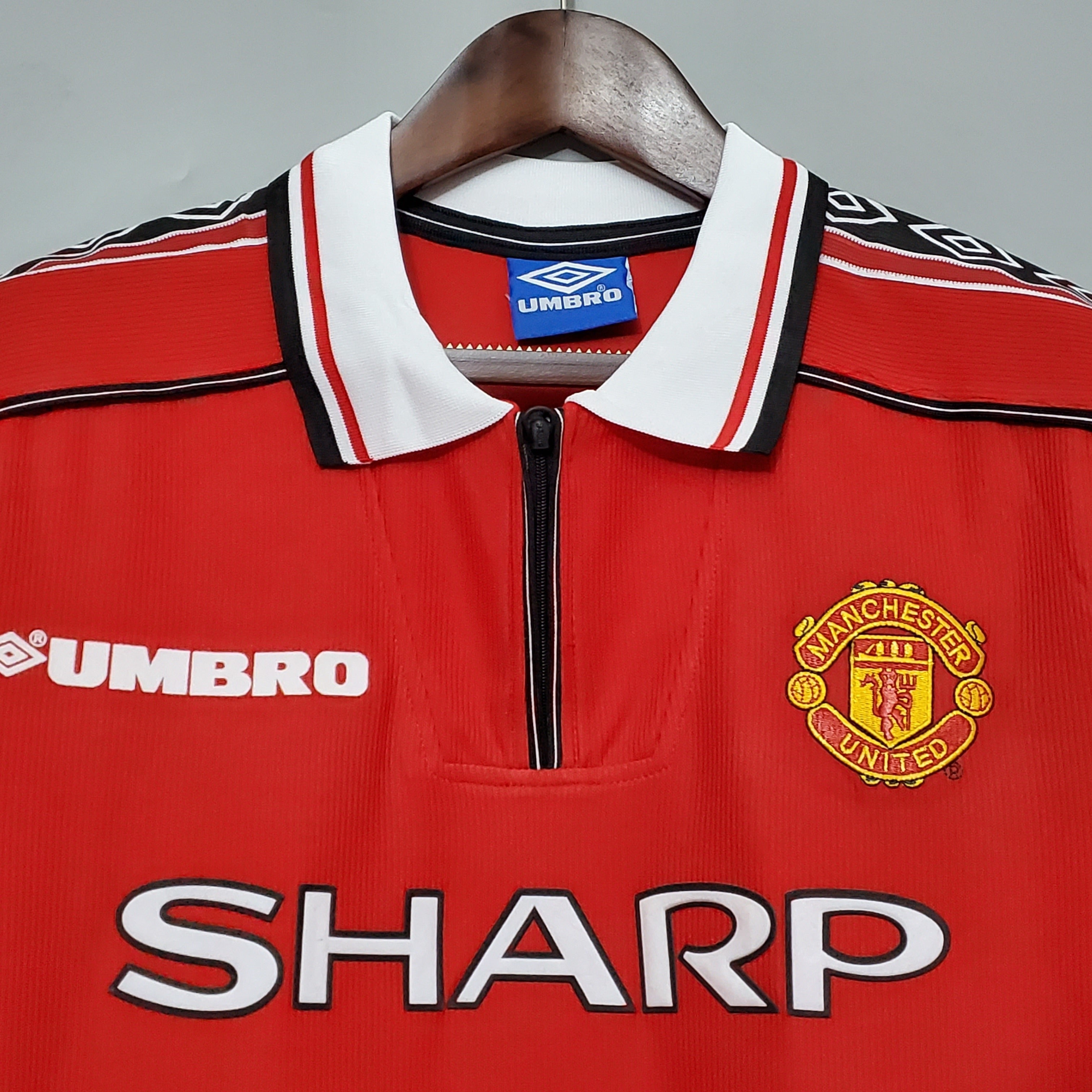 MANCHESTER UNITED 98/99 LOCAL