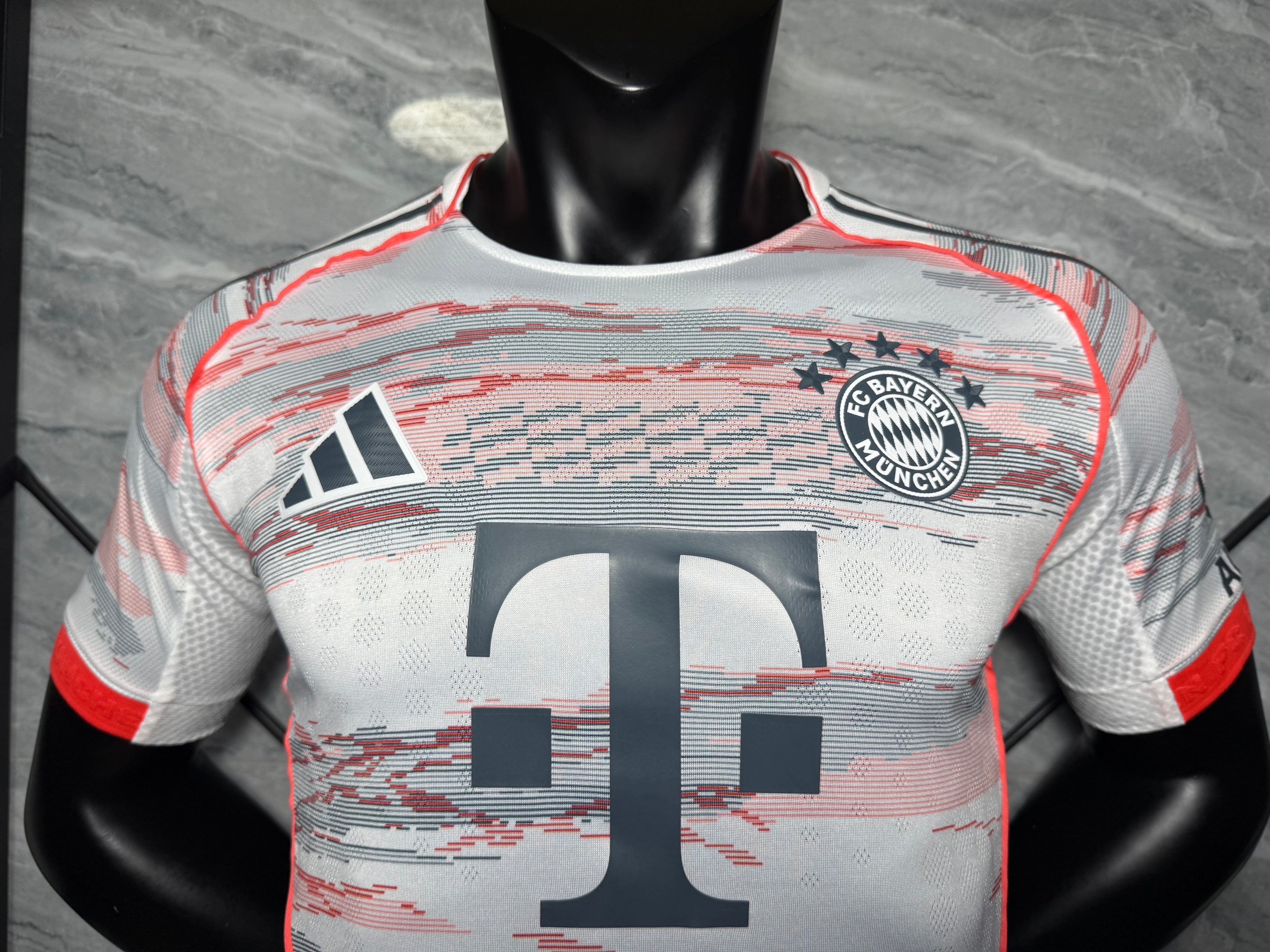 BAYERN MUNICH VISITANTE 25/26 VERSIÓN PLAYER