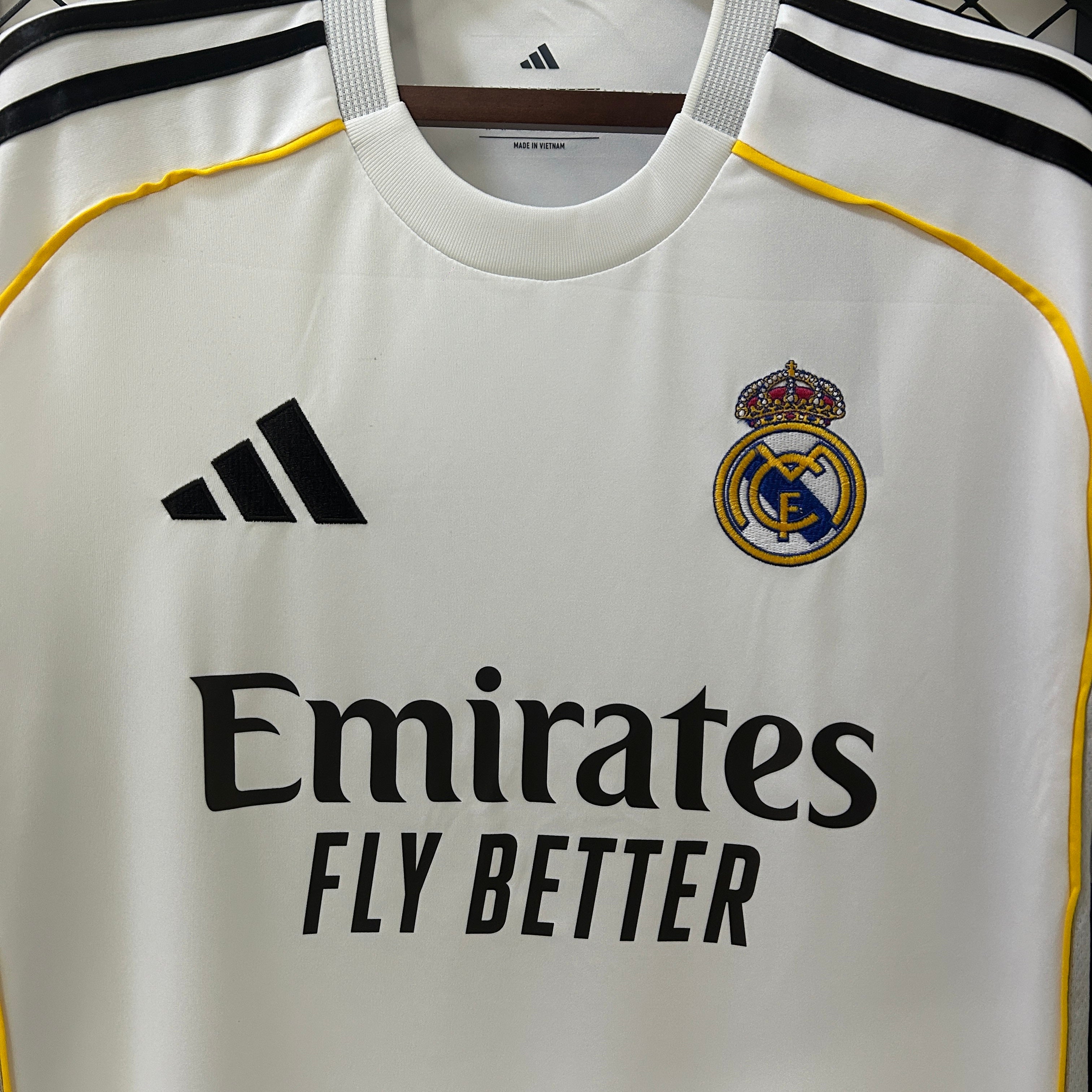 REAL MADRID LOCAL 25/26 VERSIÓN FAN