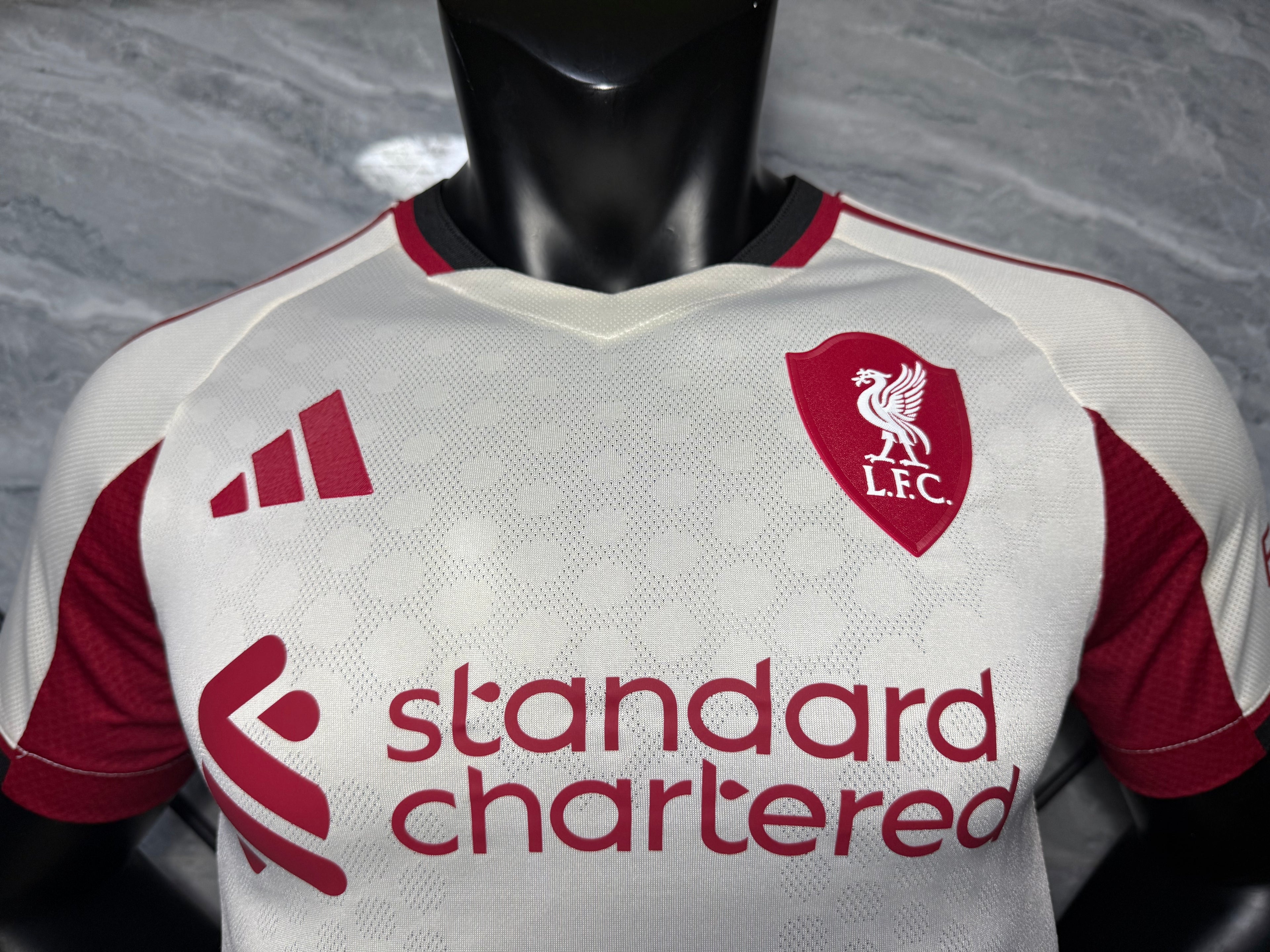 LIVERPOOL VISITANTE 25/26 VERSIÓN PLAYER