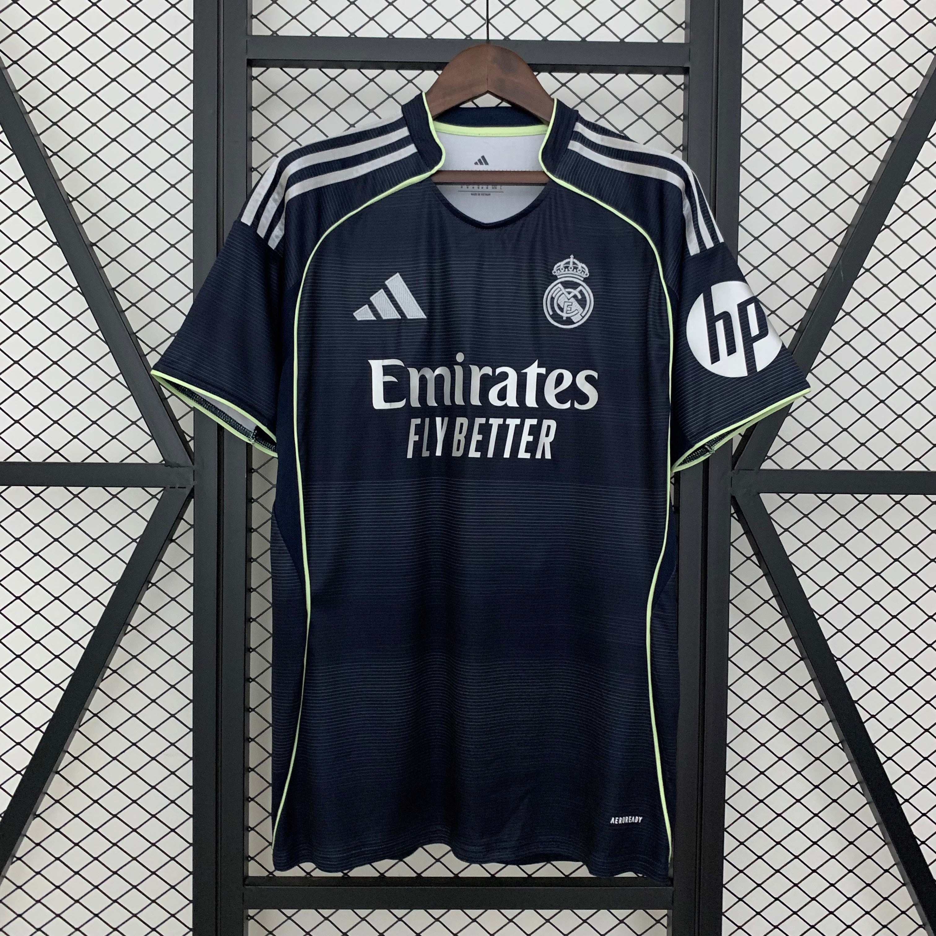 REAL MADRID VISITANTE VERSIÓN FAN