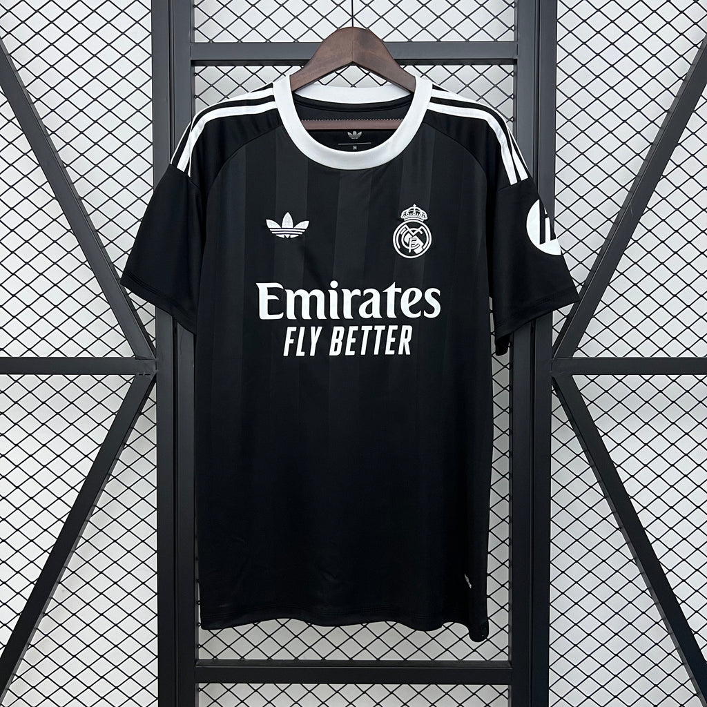 REAL MADRID 3RA EQUIPACIÓN DE ARQUERO VERSIÓN FAN