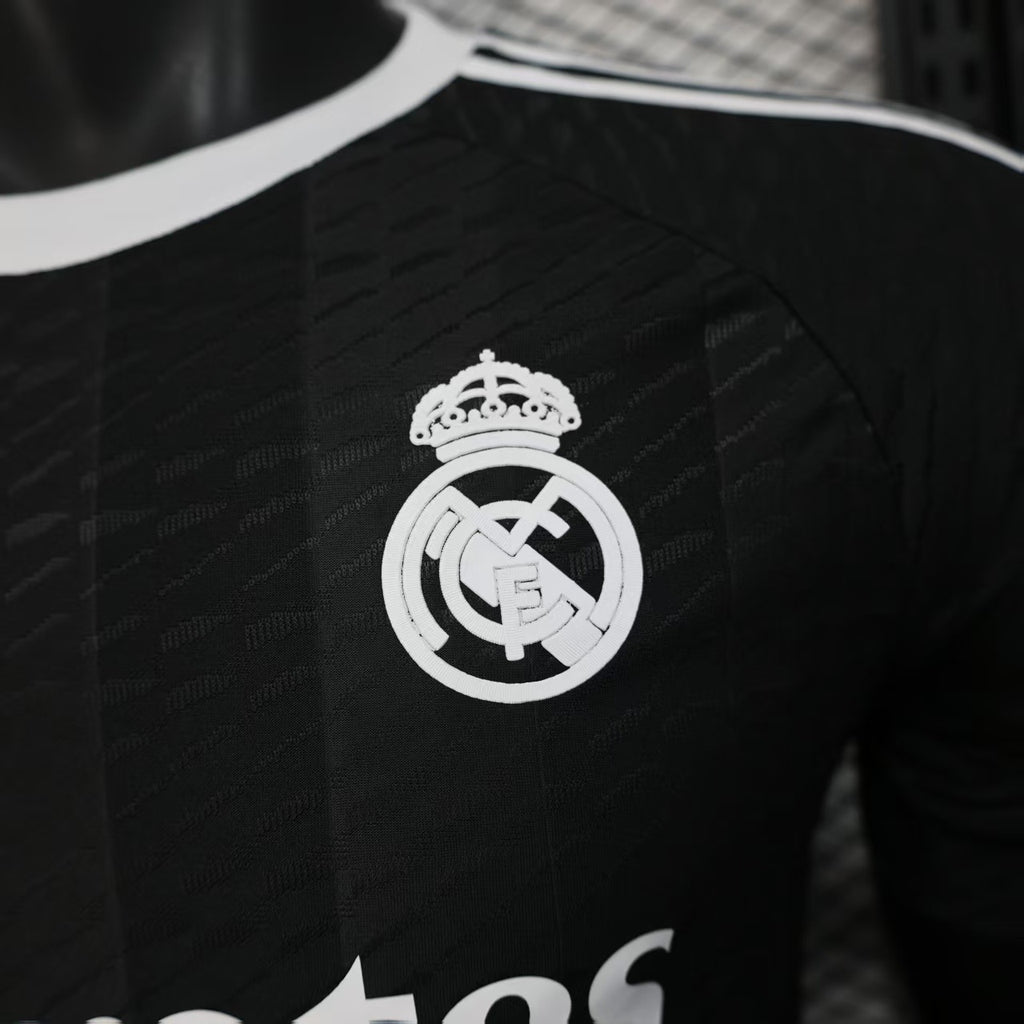REAL MADRID 3RA EQUIPACIÓN DE ARQUERO VERSIÓN PLAYER