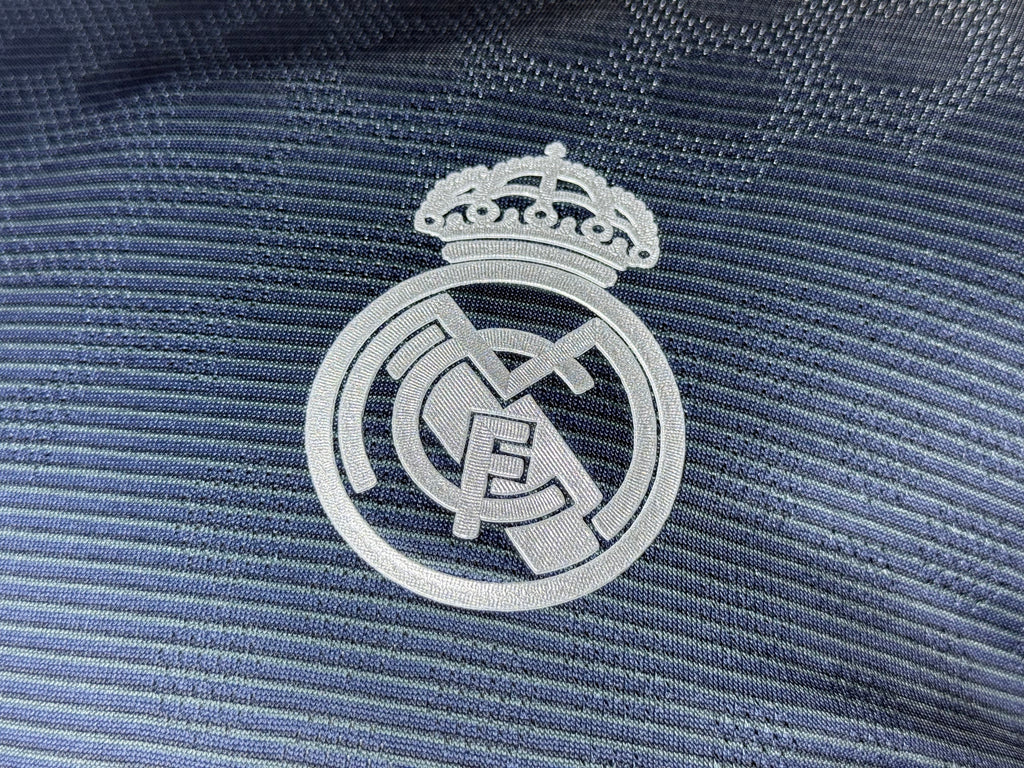 REAL MADRID 25/26 VISITANTE VERSIÓN JUGADOR