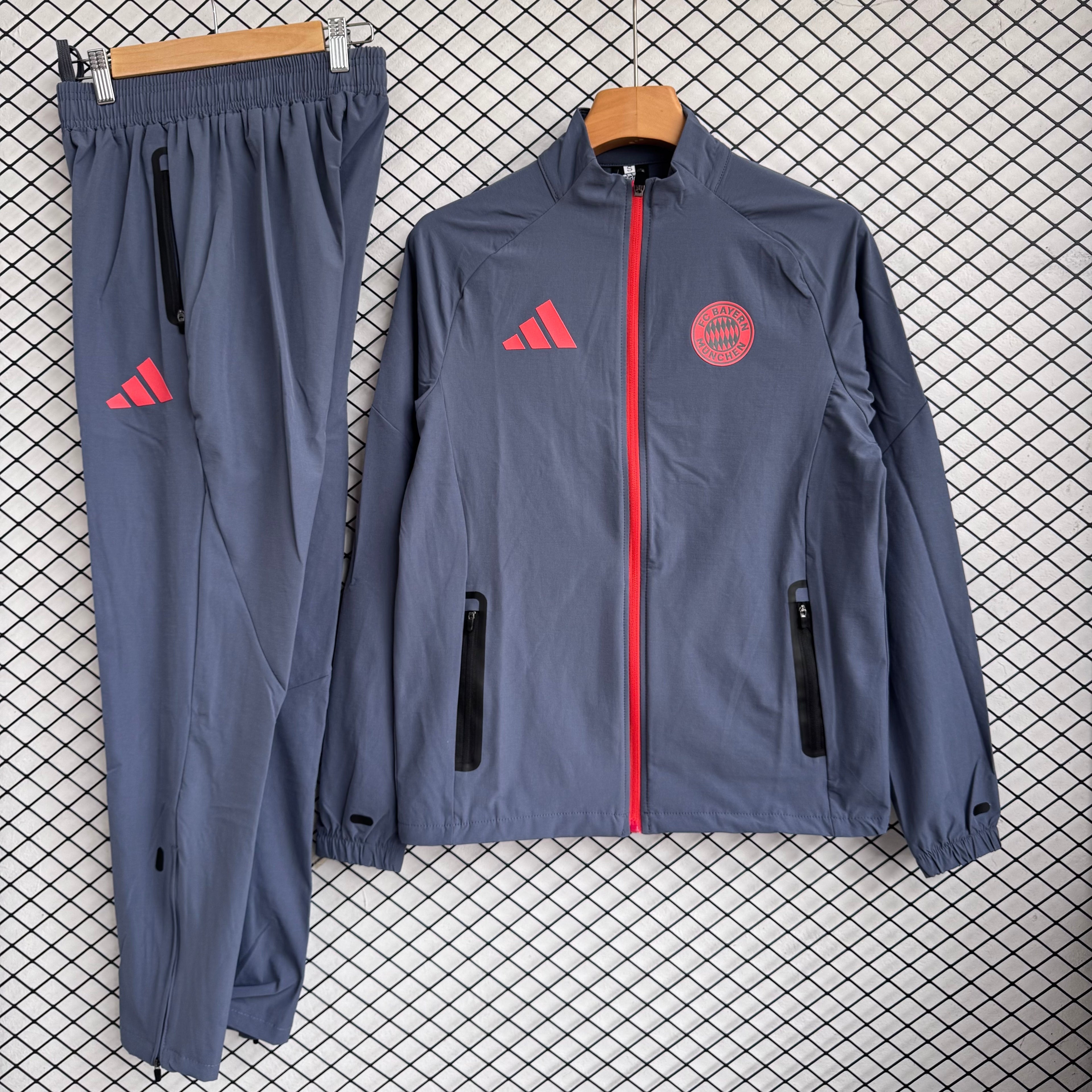 CONJUNTO DE ENTRENAMIENTO BAYERN MUNICH