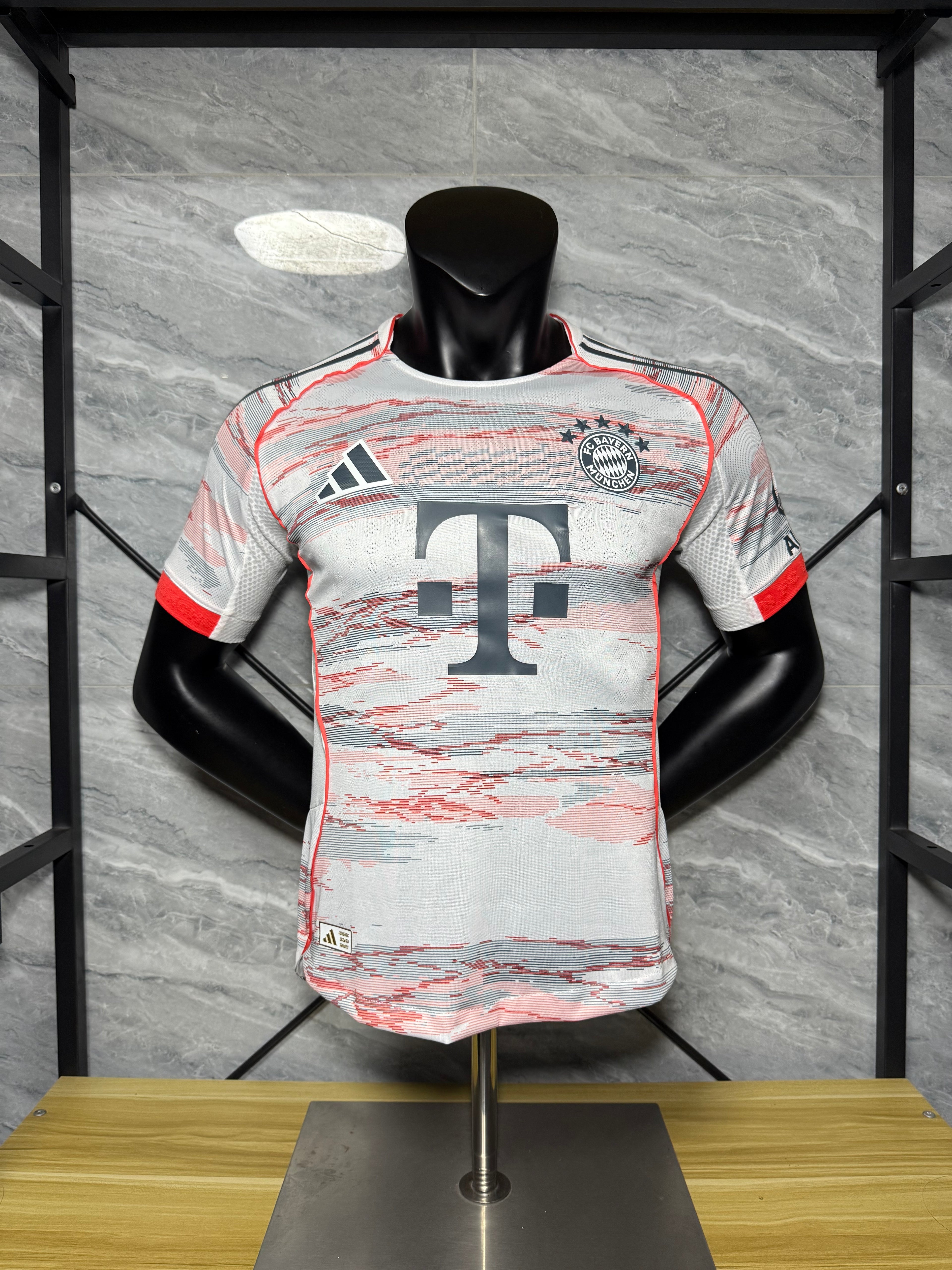 BAYERN MUNICH VISITANTE 25/26 VERSIÓN PLAYER