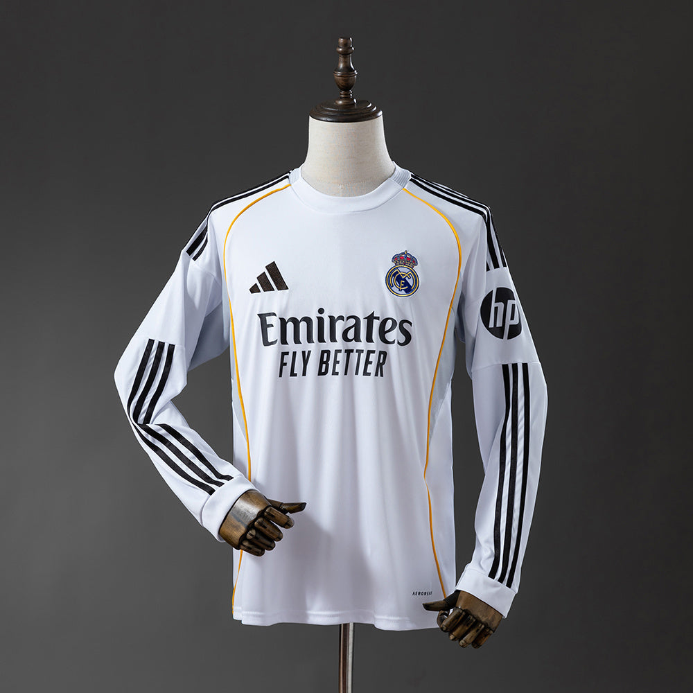 REAL MADRID LOCAL 25/26 VERSIÓN FAN MANGA LARGA