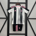 CONJUNTO DE NIÑO JUVENTUS LOCAL 25/26