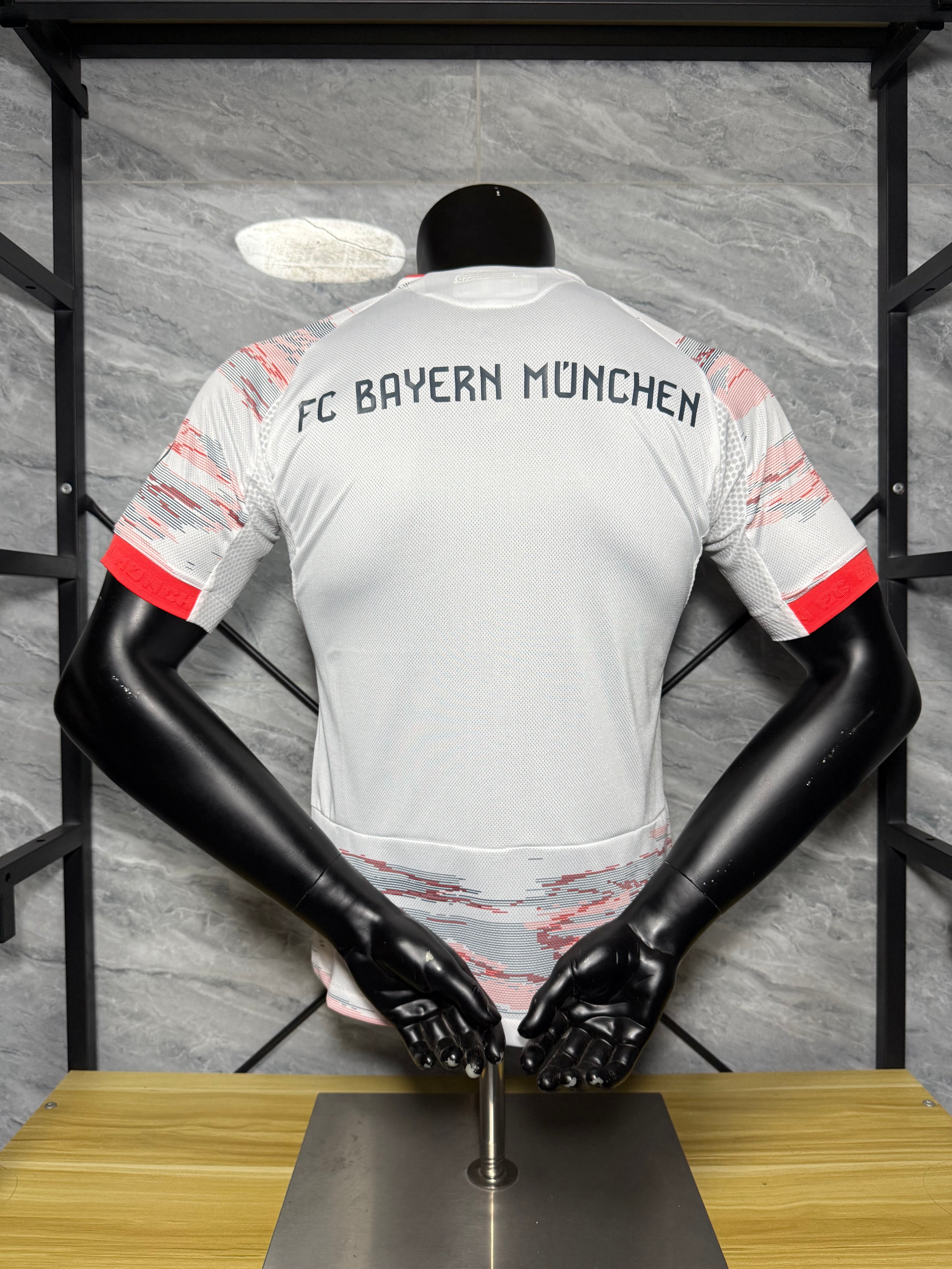 BAYERN MUNICH VISITANTE 25/26 VERSIÓN PLAYER