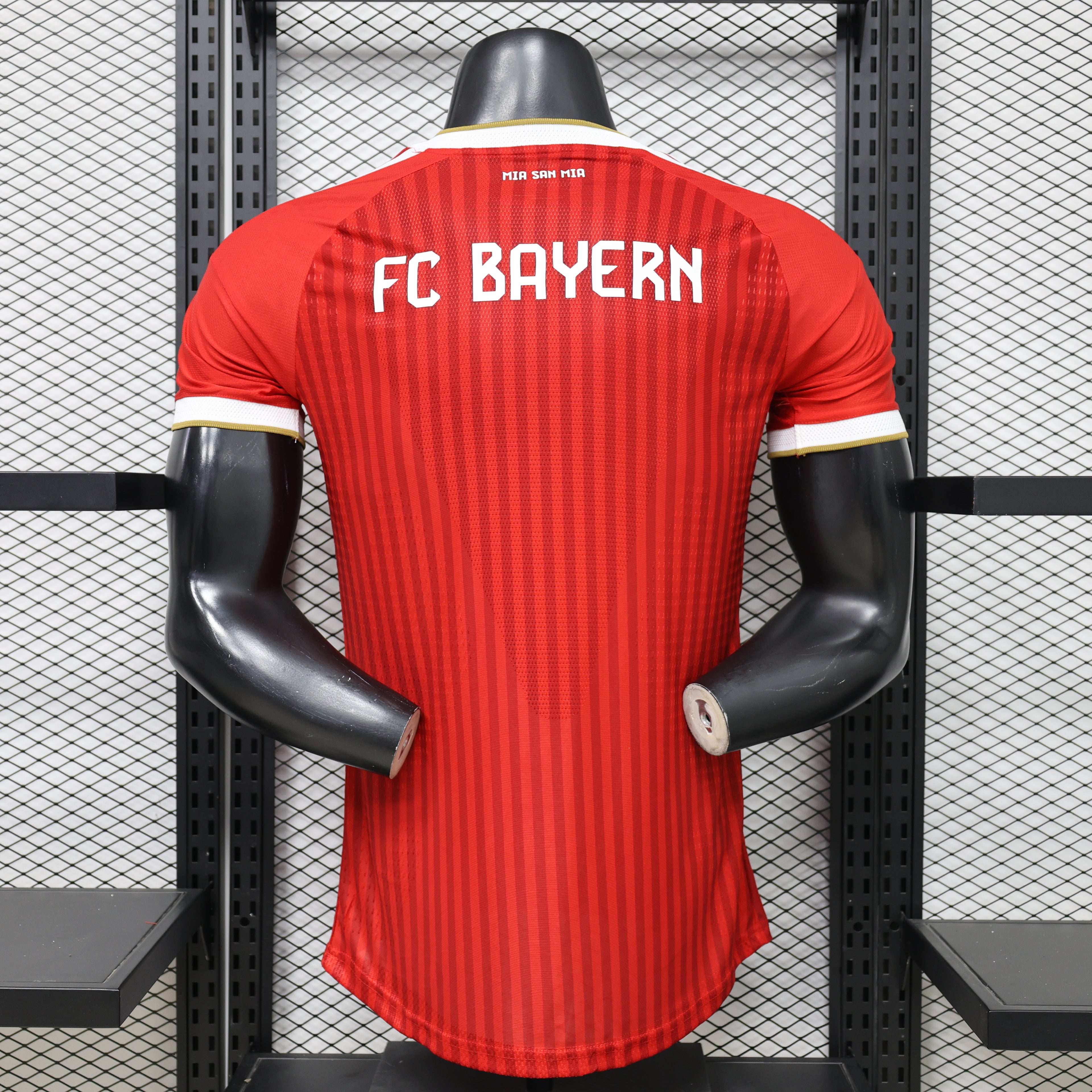 BAYERN MUNICH LOCAL 26/27 VERSIÓN PLAYER
