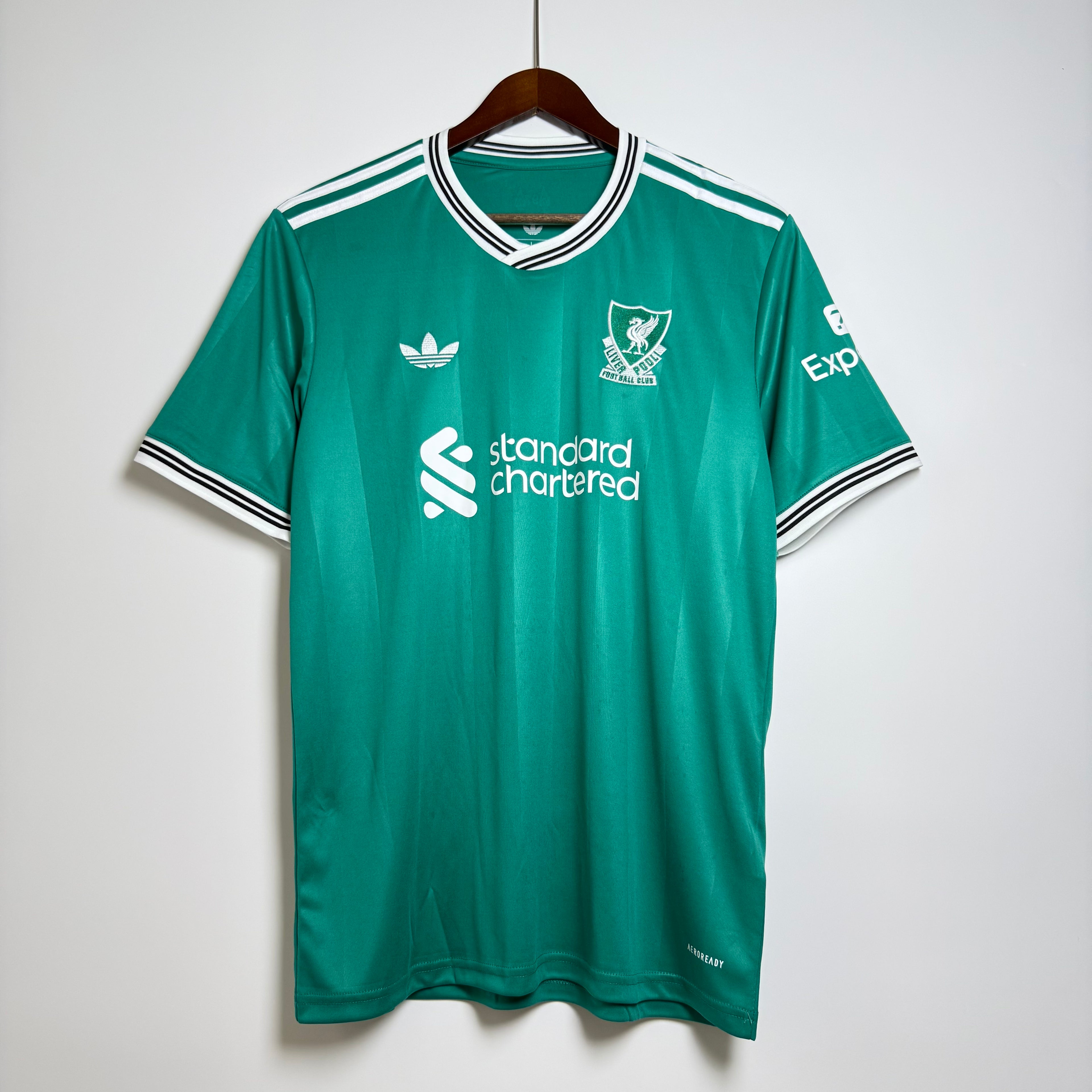 LIVERPOOL ALTERNATIVA 25/26 VERSIÓN FAN
