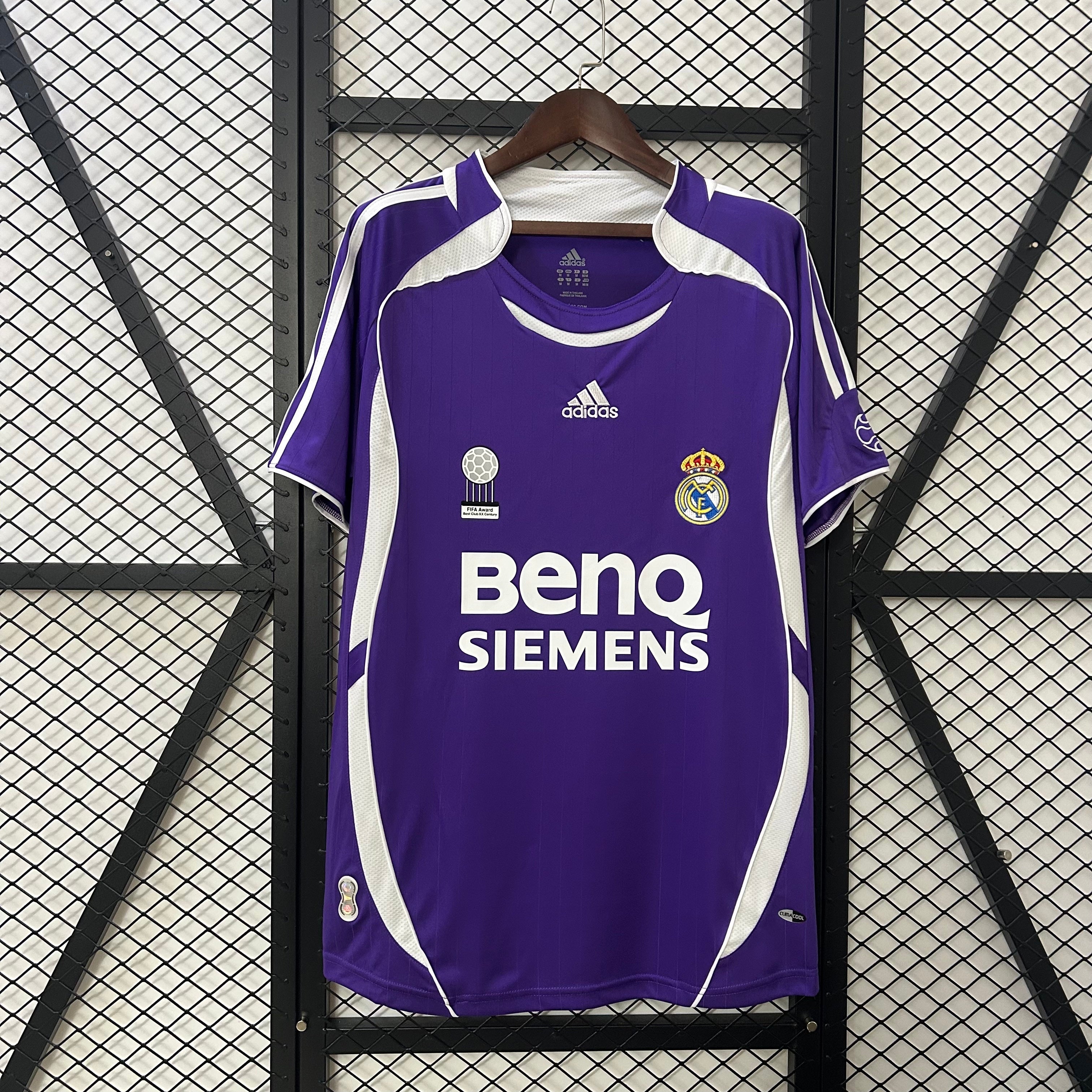 REAL MADRID VISITANTE 06/07 RETRO