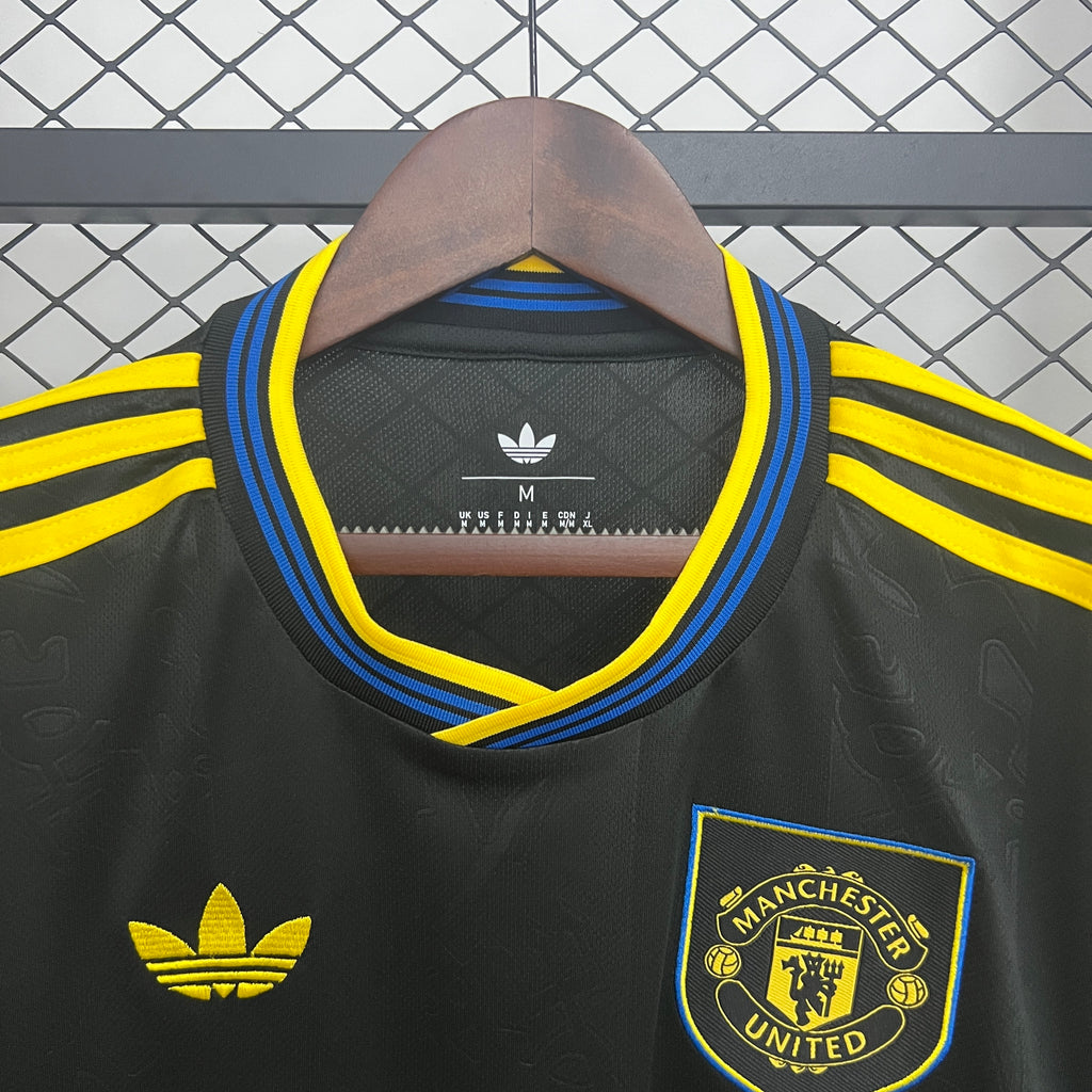 MANCHESTER UNITED 25/26 ALTERNATIVA VERSIÓN FAN