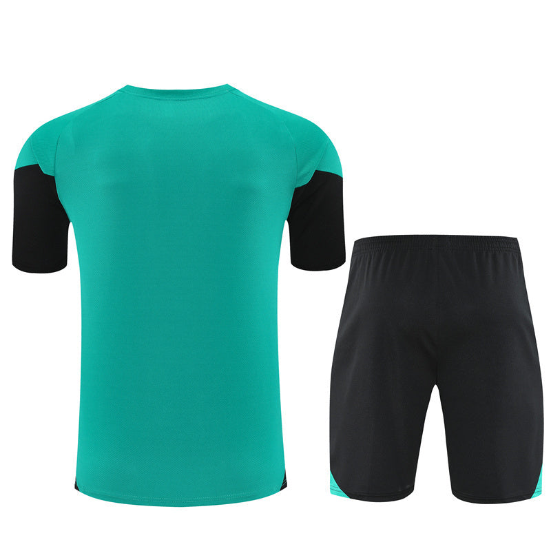 CONJUNTO DE ENTRENAMIENTO LIVERPOOL 2026