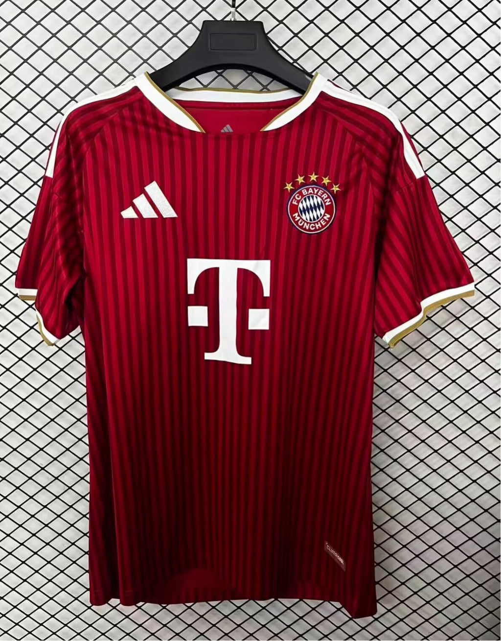 BAYERN MÚNICH LOCAL 26/27 VERSIÓN FAN